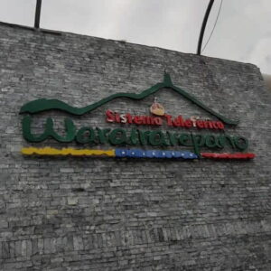Entrada al Teleférico Waraira repano
